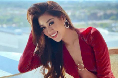 Khánh Vân được cộng đồng mạng quốc tế khen nức nở vì hành động "cứu cánh" Hoa hậu Myanmar tại Miss Universe 2020