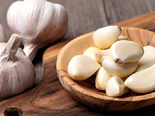 3 cách ăn tỏi giúp bạn giảm cân