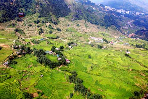 Fansipan mùa thu “bỏ bùa” du khách