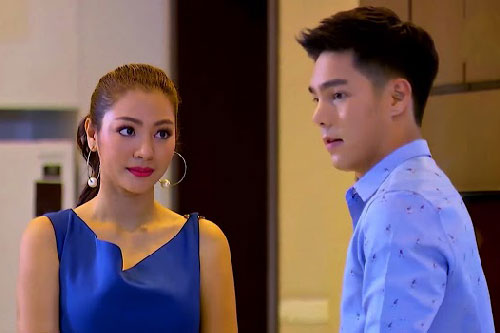 Tình cờ gặp vợ cũ đang trông xe, chồng thương tình cho 1 triệu, ai ngờ màn trùng phùng 3 năm sau lại khác biệt một trời một vực