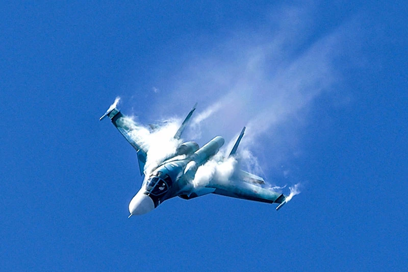 Tiêm kích Su-34.