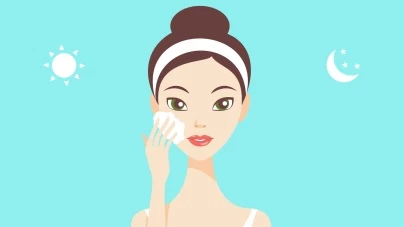 Vệ sinh da mặt sạch sẽ giúp ngăn ngừa mụn hiệu quả.