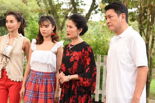 Nhà có giỗ, dâu trưởng được "khoán trắng" gần chục mâm cỗ, nhưng màn "ra tay" của cô mới thật sự khiến cả nhà choáng váng