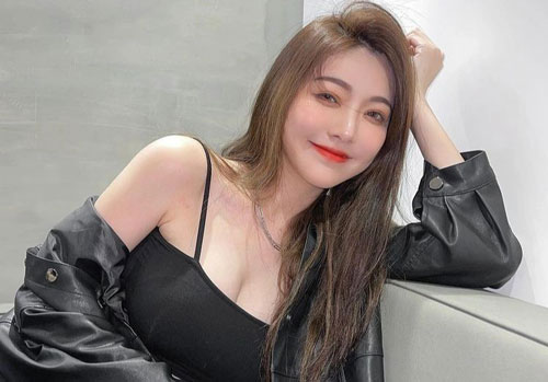 Beauty blogger nổi tiếng nhờ vẻ ngoài xinh đẹp ở Đài Loan