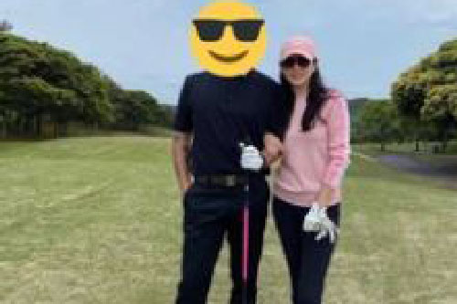 Son Ye Jin bị bắt gặp đi chơi cùng một chàng trai bí ẩn có vóc dáng nổi bật không kém Hyun Bin