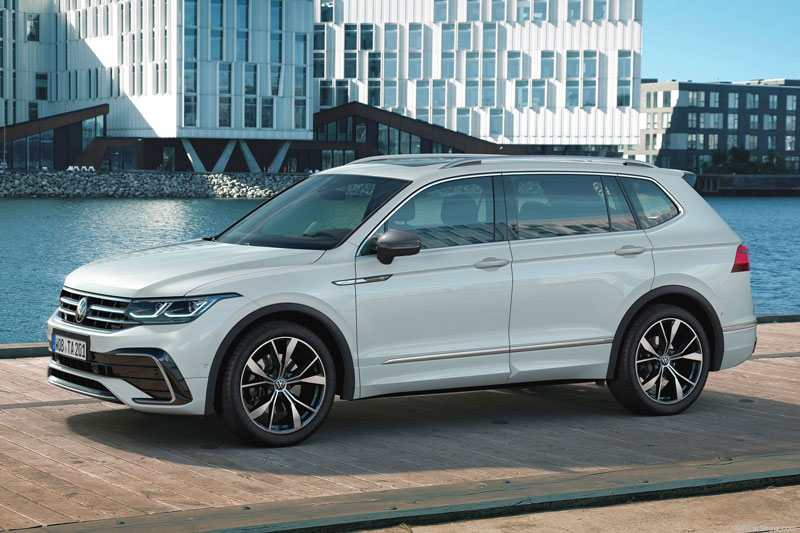 Volkswagen Tiguan Allspace 2022 ra mắt: Nhiều tùy chọn động cơ, thiết kế ấn tượng hơn