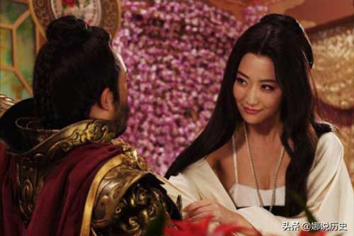 Hoàng đế trong lịch sử Trung Hoa triệu tập 30 phi tần chỉ trong một ngày rồi đột tử vì tửu sắc