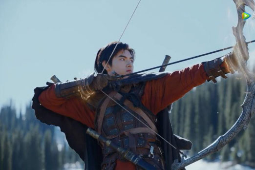 Nam thần cổ trang Hoa ngữ bắn cung: Vương Tuấn Khải đẹp trai, Tiêu Chiến mới là cực phẩm
