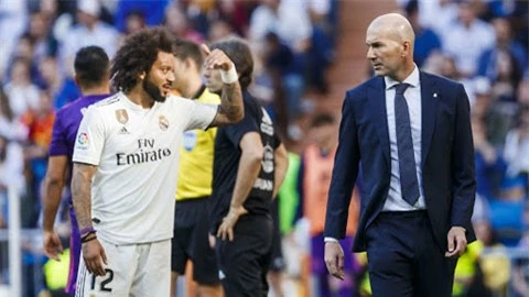 Zidane vào trận với tấm khiên rách nát