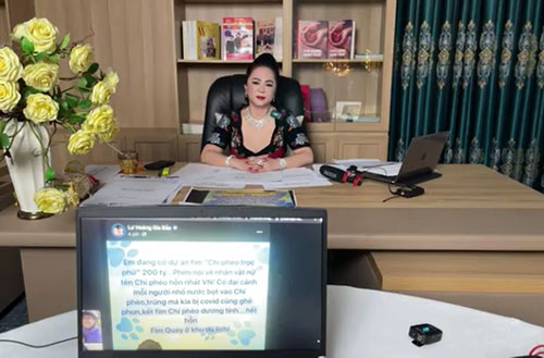Đại gia Phương Hằng tuyên bố khởi kiện NSND Hồng Vân và NSƯT Hoa Hạ sau khi bị "đá xéo"