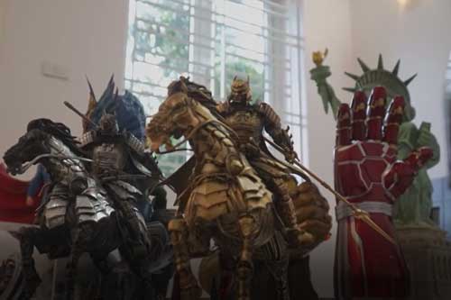 Clip: Người đàn ông bỏ 2 tỷ đồng sưu tập đồ chơi mô hình ở Hà Nội