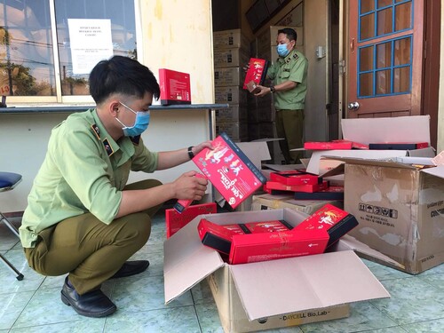 QLTT Phú Yên: Tạm giữ 2.600 hộp thực phẩm chức năng do nước ngoài sản xuất không có hóa đơn, chứng từ