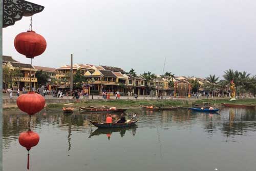 Phố Hội - sông Hoài êm ả khi chiều buông