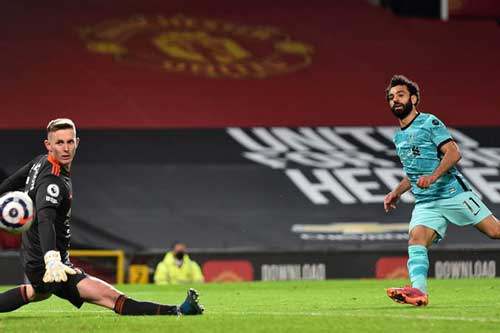 Điểm nhấn MU 2-4 Liverpool: 'Vua ngược dòng' bị lội ngược dòng