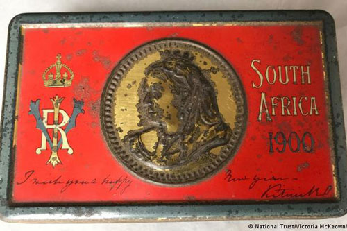 Tìm thấy hộp chocolate nguyên vẹn từ hơn 100 năm trước