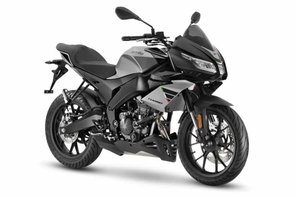 Aprilia Tuono 125 với phong cách naked bike.