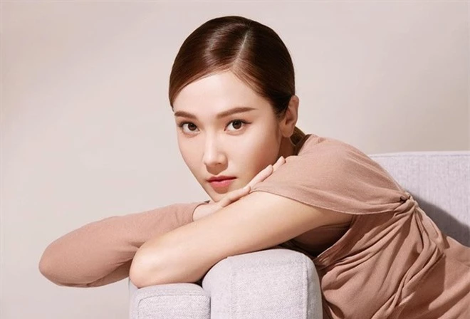 Em gái Krystal vừa hỏi chuyện, Jessica đã lộ luôn hint chuẩn bị cưới bạn trai đại gia sau 8 năm bên nhau? - Ảnh 8.