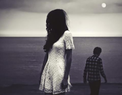 Không dám ly hôn vì sợ con gái bị tổn thương