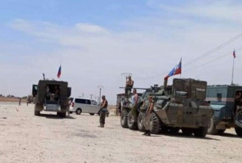 Quân đội Nga đã chặn quân đội Mỹ ở Syria lần đầu tiên sau một năm