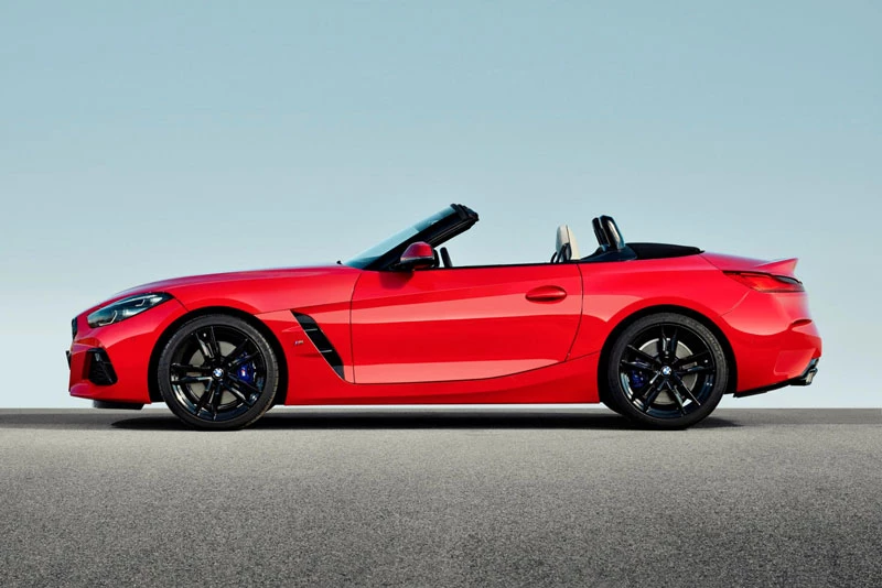 10. BMW Z4 Roadster 2021 (giá khởi điểm: 49.700 USD).