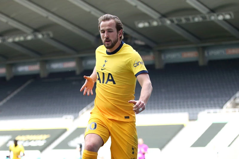 Tiền đạo: Harry Kane (Tottenham Hotspur).