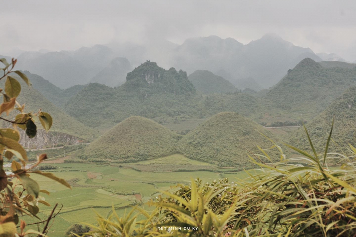 Núi đôi Quản Bạ, Hà Giang Núi đôi Quản Bạ, Hà Giang