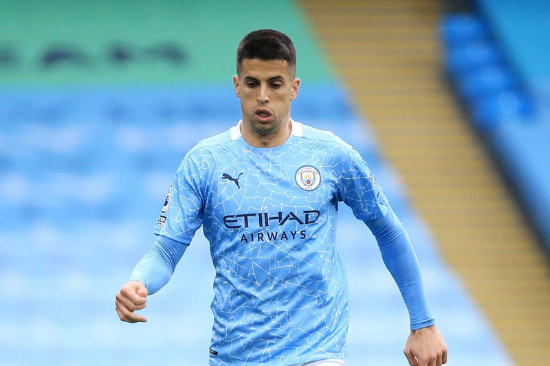 Hậu vệ phải: Joao Cancelo (Manchester City).