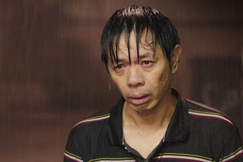 Thái Hòa: 'Tôi đang nằm ngủ bỗng bật dậy khóc nức nở, vợ phải bạc tóc theo tôi'