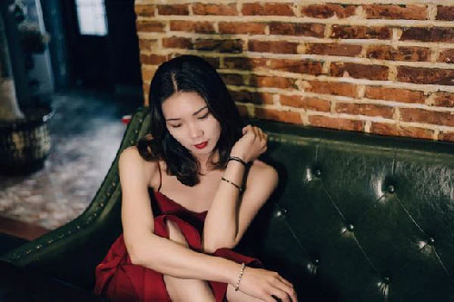 Tôi xinh đẹp, tài giỏi nhưng vẫn bị chồng bỏ, ngày anh tái hôn, biết danh tính vợ mới của anh mà tôi sốc ngất