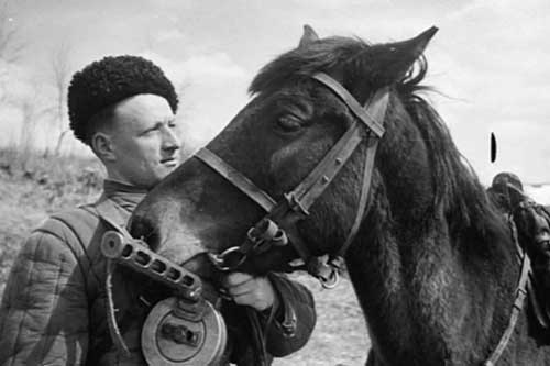 Lính Hồng quân người Cozak – nỗi khiếp sợ của Đức Quốc xã trong Thế chiến II