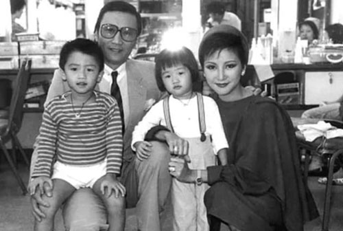 Mẹ của Tạ Đình Phong đẹp như búp bê khi còn trẻ, thậm chí Trương Bá Chi không thể so sánh