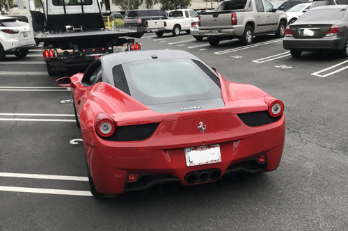 Dùng tiền cứu trợ Covid-19 để sắm dàn siêu xe