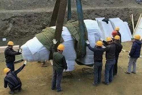 Đội khảo cổ khai quật được vật thể 8 tấn bí ẩn, đem trưng bày tại viện bảo tàng: Nửa năm sau thảm họa ập tới!