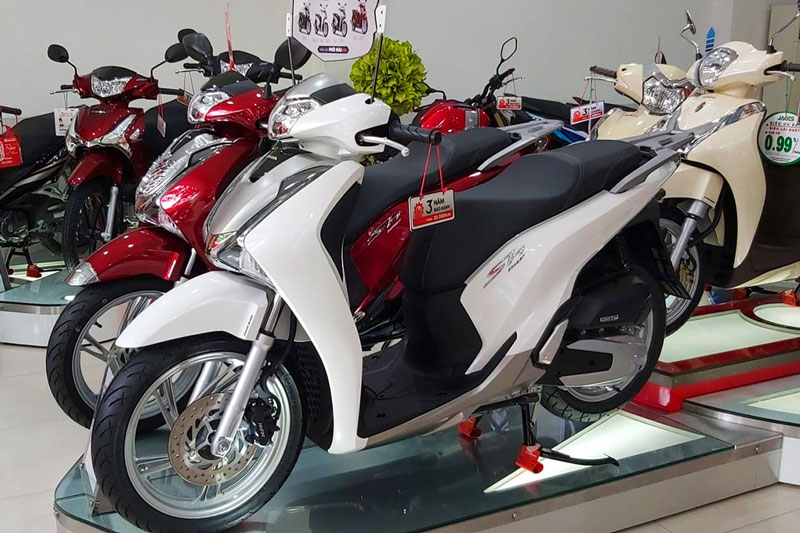 Honda SH 2019 đội giá 72 triệu đồng so với giá đề xuất