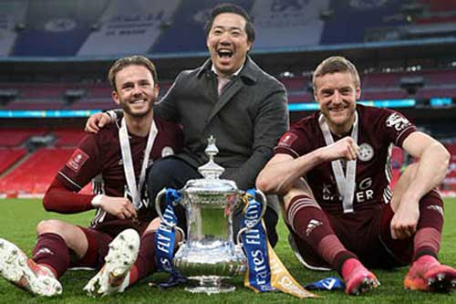 Tiền thưởng vô địch FA Cup của Leicester chưa bằng lương tháng của Ronaldo
