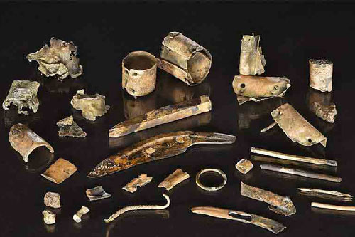 Khai quật hàng đống "ve chai", hóa ra kho tiền cổ vô giá 2.300 tuổi