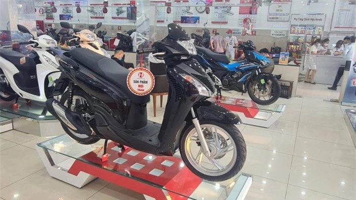 Honda SH 2019 tang gia anh 2