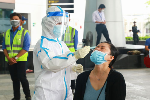 TIN TỐI (16/5): Thêm 57 ca mắc Covid-19 mới, Bắc Giang xét nghiệm toàn bộ lao động ở các công ty Hàn Quốc