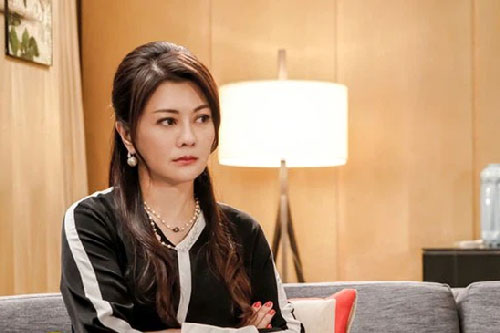 Mang cháo cho bố chồng, tôi ngây ngẩn khi ông dúi vào tay một bìa sổ đỏ và món tiền tiết kiệm cả tỷ đồng