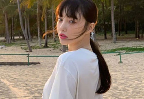 Lý Tiểu Lộ phản ứng bất ngờ khi bị đồn qua lại với đàn ông đã có gia đình