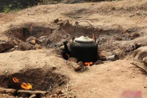 Điều kì bí về "ngọn lửa ma" cháy liên tục suốt 60 năm không biết tắt