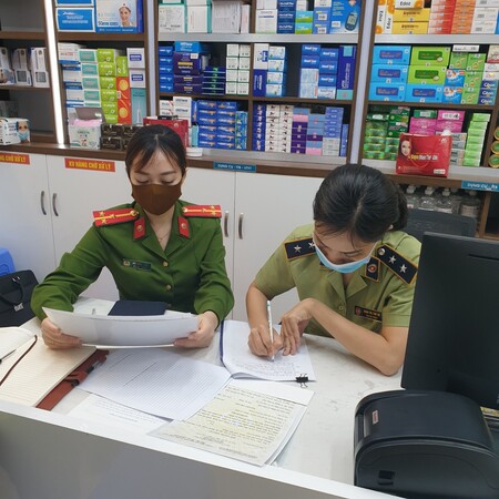 Hòa Bình: Kiểm tra các cơ sở kinh doanh hàng hóa thiết yếu phòng chống dịch Covid-19