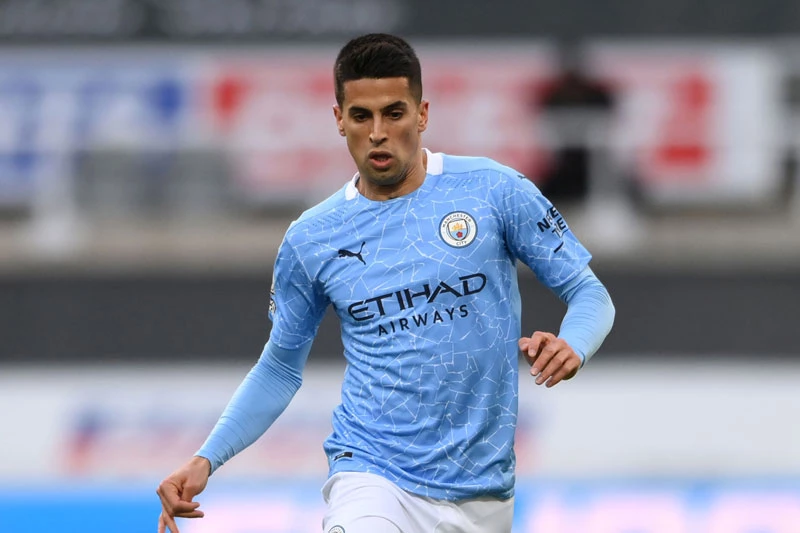 3. Joao Cancelo (định giá chuyển nhượng hiện nay: 45 triệu bảng, tăng 12,6 triệu bảng).