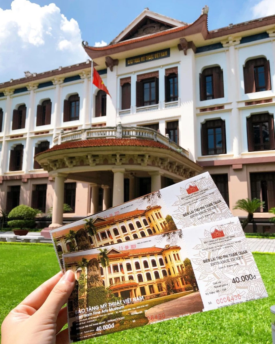 Bảo tàng Mỹ thuật Việt Nam nằm tại số 66 Nguyễn Thái Học, quận Ba Đình, Hà Nội. Thành lập năm 1966, nơi đây lưu giữ, phát huy kho tàng di sản văn hóa nghệ thuật của cộng đồng các dân tộc Việt Nam, thu hút du khách tham quan. Ảnh: Aimeengn.