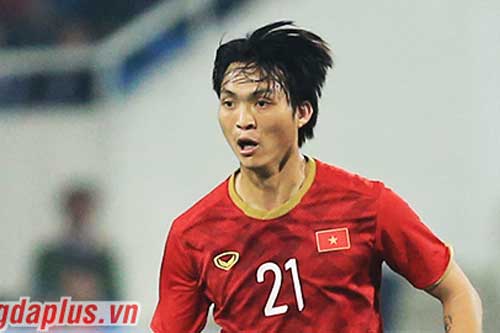 Clip: Đôi chân 'ma thuật' của Tuấn Anh từng khiến dàn sao UAE im tiếng