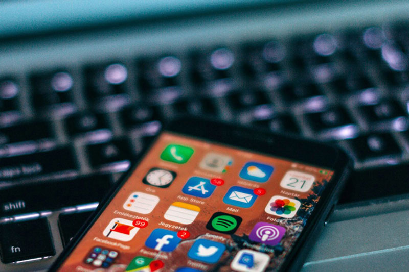 Apple đã che giấu việc 128 triệu người dùng iPhone đối diện mã độc hại