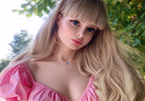 Những nàng "búp bê sống" nổi tiếng trên mạng xã hội