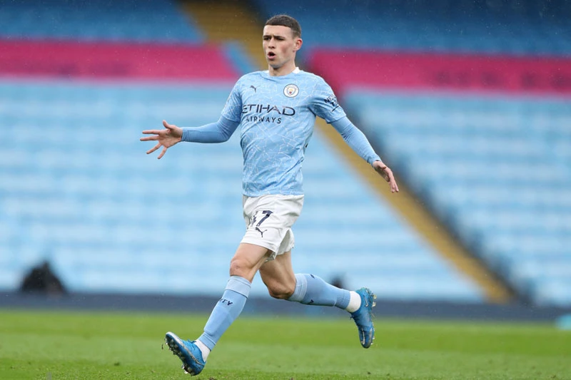 =6. Phil Foden (định giá chuyển nhượng hiện nay: 63 triệu bảng, tăng 9 triệu bảng).