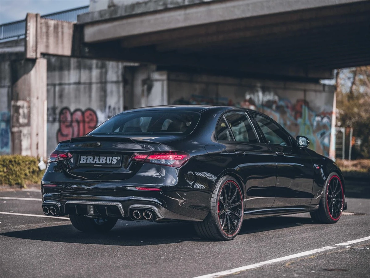 do Mercedes-AMG E 63 anh 4