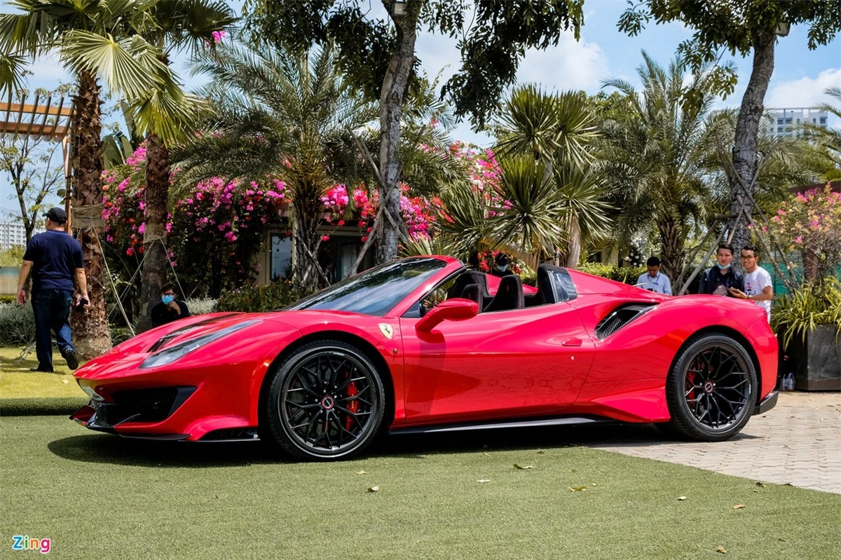 Ferrari noi bat tai Viet Nam anh 1